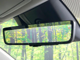 【デジタルインナーミラー】後席の大きな荷物や同乗者で後方が確認しづらい時でも安心!カメラが撮影した車両後方の映像をルームミラー内に表示。クリアな視界で状況の確認が可能です!