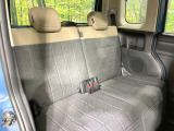 高品質なオリジナルフロアマットもオプションにてご用意しております。お好きなデザインやカラーをお車に合わせて選んでいただくことができます♪