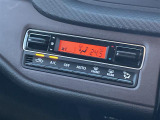 【 オートエアコン 】車内温度を感知して自動で温度調整をしてくれるのでいつでも快適な車内空間を創り上げます!//