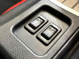 【シートヒーター】寒い日に重宝するシートヒーター!エアコンより早く温まってくれるので寒がりの人も安心ですね♪エアコンの温風は乾燥するから苦手、という方にもをおすすめです。
