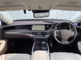 LS 500h バージョンL 4WD 本革シート