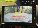 【バックカメラ】駐車時に後方がリアルタイム映像で確認できます。大型商業施設や立体駐車場での駐車時や、夜間のバック時に大活躍!運転スキルに関わらず、今や必須となった装備のひとつです!