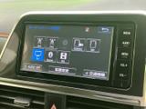 AM・FMをはじめ、Bluetoothやテレビなど、画面から複数のオーディオソースを選択できます。使いたい音源を一覧で確認でき、日々の移動中も好みに合わせて活用できます。