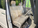 運転席シート廻りは使用感も少なく、良好な状態となっています。丁寧に使われていたことがよくわかりますね。