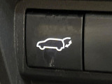 【パワーバックドア】スマートキーや運転席のボタンを押すだけでリアゲートが自動で開閉します!荷物を持っている時や、高い位置にあるバックドアを閉める際に便利な機能です♪