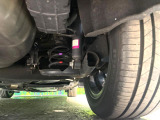 お車を安心してお乗りいただく為には、足回りの定期点検が欠かせません。サービスサポート(有償保証)では無料点検もご提供しており、安心のカーライフをお過ごしいただけるサポート体制が整っています。