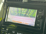 【バックカメラ】駐車時に後方がリアルタイム映像で確認できます。大型商業施設や立体駐車場での駐車時や、夜間のバック時に大活躍!運転スキルに関わらず、今や必須となった装備のひとつです!