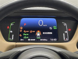 【メーターまわり】ドライバーから見やすい位置にあって安全運転に寄与します。マルチインフォメーションディスプレイでは、クルマに関する情報の確認はもちろん、各種安全機能・装備のON/OFFも設定可能。