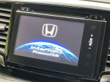 【メーカー純正ナビ】インテリアに溶け込むスタイリッシュな「専用設計」メーカーナビを装備♪視認性や操作性など基本性能にも優れ、より上質なカーライフをお楽しみいただけます。