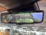 【デジタルインナーミラー】後席の大きな荷物や同乗者で後方が確認しづらい時でも安心!カメラが撮影した車両後方の映像をルームミラー内に表示。クリアな視界で状況の確認が可能です!