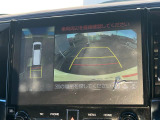 【パノラミックビューモニター】専用のカメラにより、上から見下ろしたような視点で360度クルマの周囲を確認することができます☆死角部分も確認しやすく、狭い場所での切り返しや駐車もスムーズに行えます。