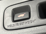 【パワーバックドア】スマートキーや運転席のボタンを押すだけでリアゲートが自動で開閉します!荷物を持っている時や、高い位置にあるバックドアを閉める際に便利な機能です♪