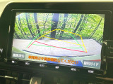 【バックカメラ】駐車時に後方がリアルタイム映像で確認できます。大型商業施設や立体駐車場での駐車時や、夜間のバック時に大活躍!運転スキルに関わらず、今や必須となった装備のひとつです!