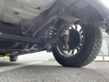 お車を安心してお乗りいただく為には、足回りの定期点検が欠かせません。サービスサポート(有償保証)では無料点検もご提供しており、安心のカーライフをお過ごしいただけるサポート体制が整っています。