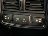 【前席+後席シートヒーター】寒い日に重宝するシートヒーターを後席にも装備!エアコンより早く温まってくれるので寒がりの人も安心ですね♪エアコンの温風は乾燥するから苦手、という方にもをおすすめです。