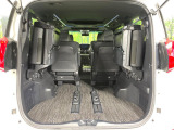普段のお買い物や通勤、送迎等に十分な荷室スペースを確保しております。セカンドシートを倒すと、大きな荷物の積載も可能です♪
