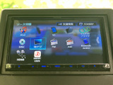 地デジやFM、Bluetooth Audioなど複数の音源が一覧になり、使いたいメニューを選びやすい画面です。お好みの音源に切り替えながら、普段のお出かけを快適にお楽しみいただけます。