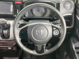 【純正革巻きステアリング】上質な革を使用することで、手にしっかり馴染みとても運転しやすいハンドルです♪