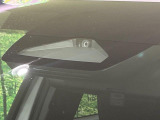 【トヨタセーフティセンス】走行中に前方の車両等を認識し、衝突しそうな時は警報とブレーキで衝突回避と被害軽減をアシスト。より安全にドライブをお楽しみいただけます。