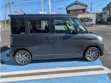 サイドビュー♪サイドビュー☆スライドドアで使い勝手いいです♪
