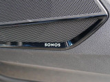 SNOSアメリカの音響メーカー「ソノス(Sonos)」臨場感溢れるサウンドを特徴とするこれまでの「Bang&Olufsen」と違い、低音を強調するサウンドが魅力
