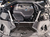 BMWのエンジンは世界的にも認められている高性能エンジンです。レスポンスがよく高回転型の心地よい吹きあがりなど駆け抜ける歓びのキーになる部分でございます。