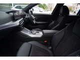 疲れにくいと評判のBMWのシートは一度座るとその良さがわかります☆お問合せ(0078-6002-613077)迄お待ちしております。大阪府吹田市芳野町5-55 毎水曜、第二・第三火曜日定休 営業時間10:00〜18:00