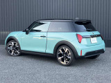 【NIMI認定中古車を販売】NIMIを熟知したメカニックによる、最大100項目の納車前点検により信頼と安心をお届けいたします。