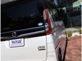 お車のご納車は待ち遠しいもの。1日でも早くご納車が出来るよう、整備拠点と販売店を結ぶ輸送ラインを確立しております。