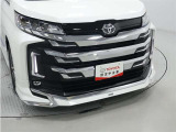 ドレスアップに効果があるモデリスタ製エアロパーツ装着車です。COOL!ですね♪