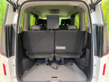 普段のお買い物や通勤、送迎等に十分な荷室スペースを確保しております。セカンドシートを倒すと、大きな荷物の積載も可能です♪