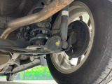 お車を安心してお乗りいただく為には、足回りの定期点検が欠かせません。サービスサポート(有償保証)では無料点検もご提供しており、安心のカーライフをお過ごしいただけるサポート体制が整っています。