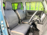 運転席シート廻りは使用感も少なく、良好な状態となっています。丁寧に使われていたことがよくわかりますね。