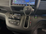 運転席センターに集約され操作性、デザイン性もいいです♪