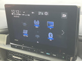 ラジオやテレビ、Bluetoothなど、選べるオーディオソースを一覧で確認できます。聞きたい音源を画面から選びやすく、普段の移動時間をお好みの音楽や番組で彩ります。