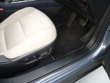 現車をぜひ御覧頂きたいと思いますのでよろしくお願い致します。