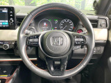 【ステアリングスイッチ】運転中、前方から目線をそらすことなく、オーディオ等の操作が可能な便利機能!安心&快適なドライブを演出してくれます♪