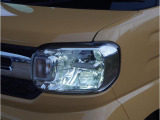 【ヘッドライト】省電力で長寿命の明るく運転しやすいLEDヘッドランプです。明るく照らすので暗い夜道からお客様を守ってくれます。お近くのスズキ自販島根までお越しください。