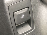 車両の詳細、ご質問につきましては、営業スタッフまでお気軽にご連絡下さいませ。遠方のお客様には実車の詳細動画送信も承ります。お問合せをお待ち致しております。