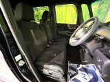 運転席シート廻りは使用感も少なく、良好な状態となっています。丁寧に使われていたことがよくわかりますね。