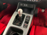 販売車両には法定整備がしっかりと含まれています。見えない部分のトラブルを事前に防止し、安全面を最優先に考えた整備を行ってから納車されるため、納車日から快適に走行できます。