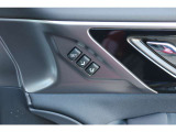 運転席シートポジションのメモリースイッチ、2パターン登録可能です。