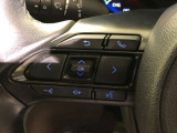 【ステアリングスイッチ】左です。ハンドルから手を離さず、運転に集中したまま手元でオーディオ操作等ができます。