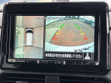 バックに入れるとナビ画面にもアラウンドビューが映ります。