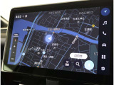純正ナビを装備。タッチパネル式で使いやすく、お出かけもラクラクです。