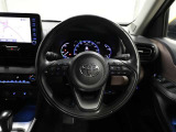各操作スイッチなどもハンドルから手を放すことなく操作可能で安全運転に支援いたします!