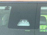 【トヨタセーフティセンス】走行中に前方の車両等を認識し、衝突しそうな時は警報とブレーキで衝突回避と被害軽減をアシスト。より安全にドライブをお楽しみいただけます。