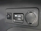 アクセサリーコンセント(AC100V・1500W)をラゲージサイドに設置