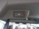 電動テールゲートは荷物て?両手か?ふさか?っていても開閉か?可能