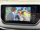 テレビ映像を画面で楽しめる装備です。停車中の休憩時間や待ち合わせの合間に、車内で番組を視聴できるのが便利。日常のちょっとした待ち時間にも活用できます。